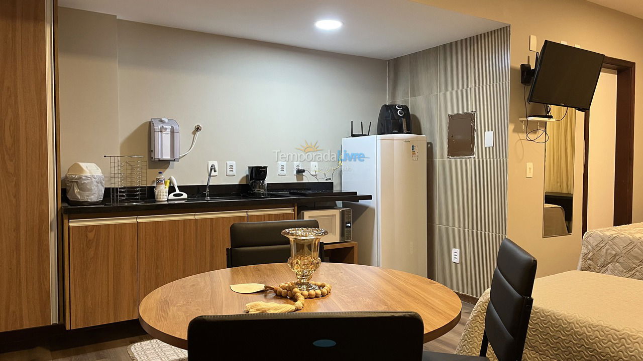 Apartamento para aluguel de temporada em Salvador (Caminho das árvores)