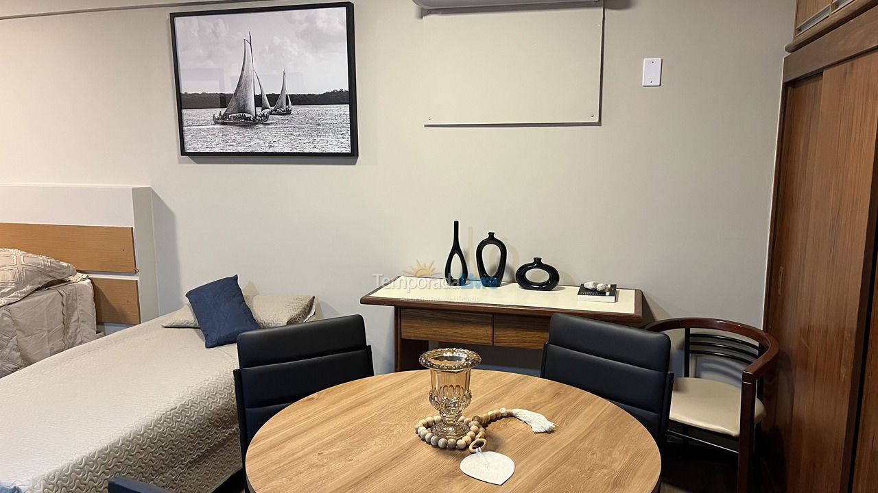 Apartamento para aluguel de temporada em Salvador (Caminho das árvores)