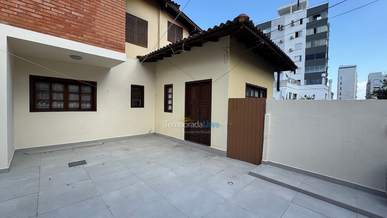 House for vacation rental in Florianópolis (Centro)