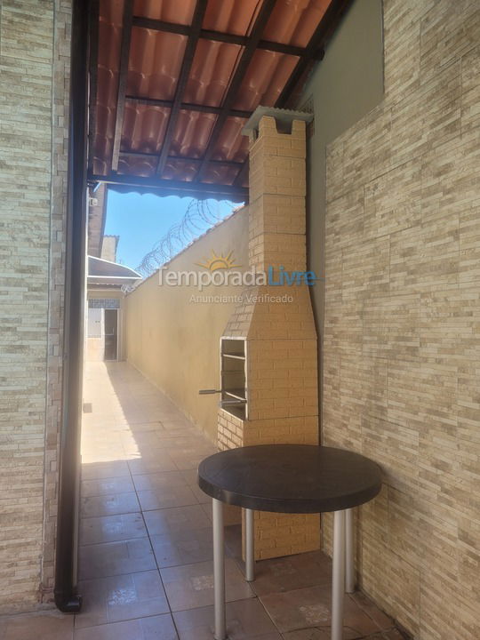 Casa para aluguel de temporada em Mongaguá (Jardim Praia Grande Mongaguá)