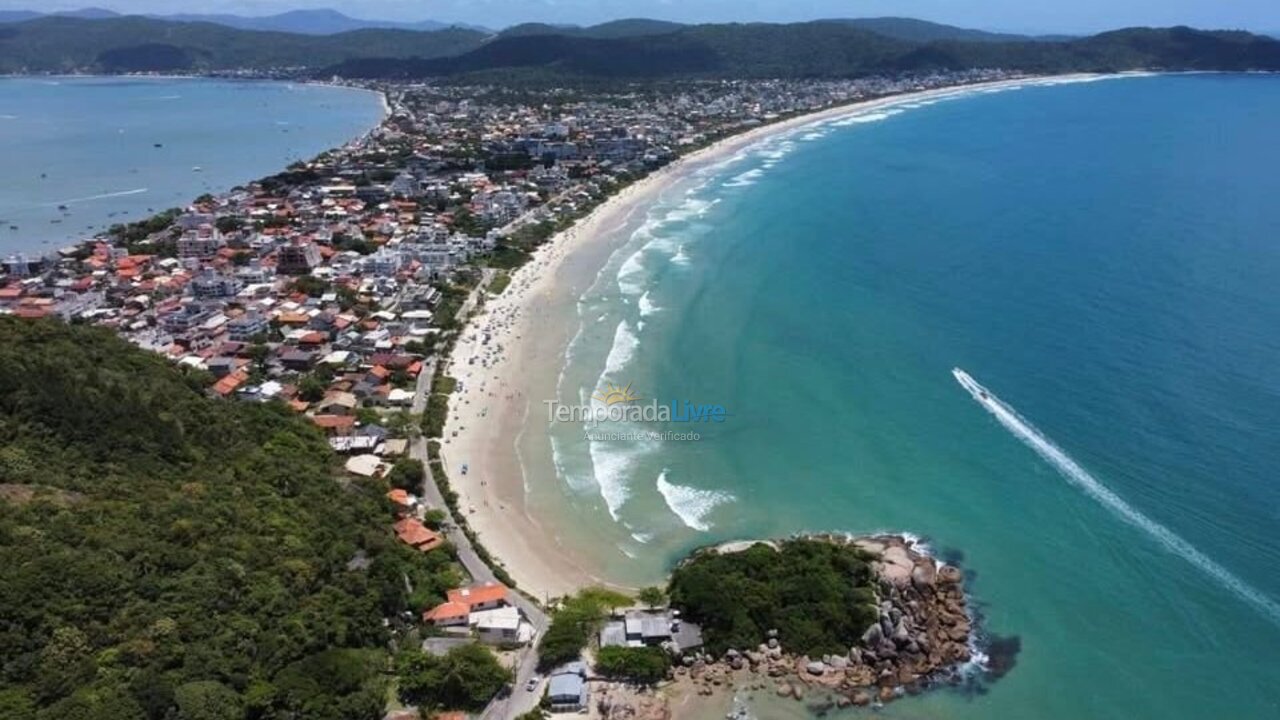 Apartment for vacation rental in Bombinhas (Canto Grande)