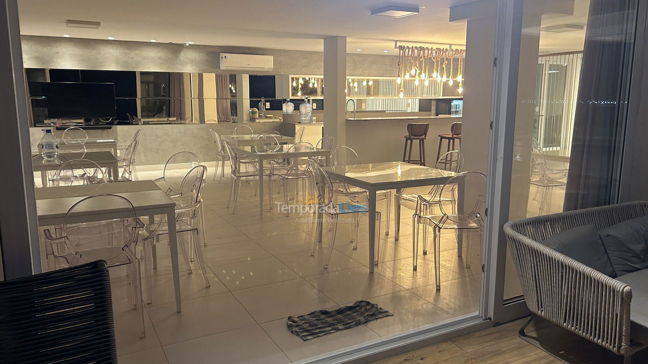 Apartamento para aluguel de temporada em Florianopolis (Praia dos Ingleses)