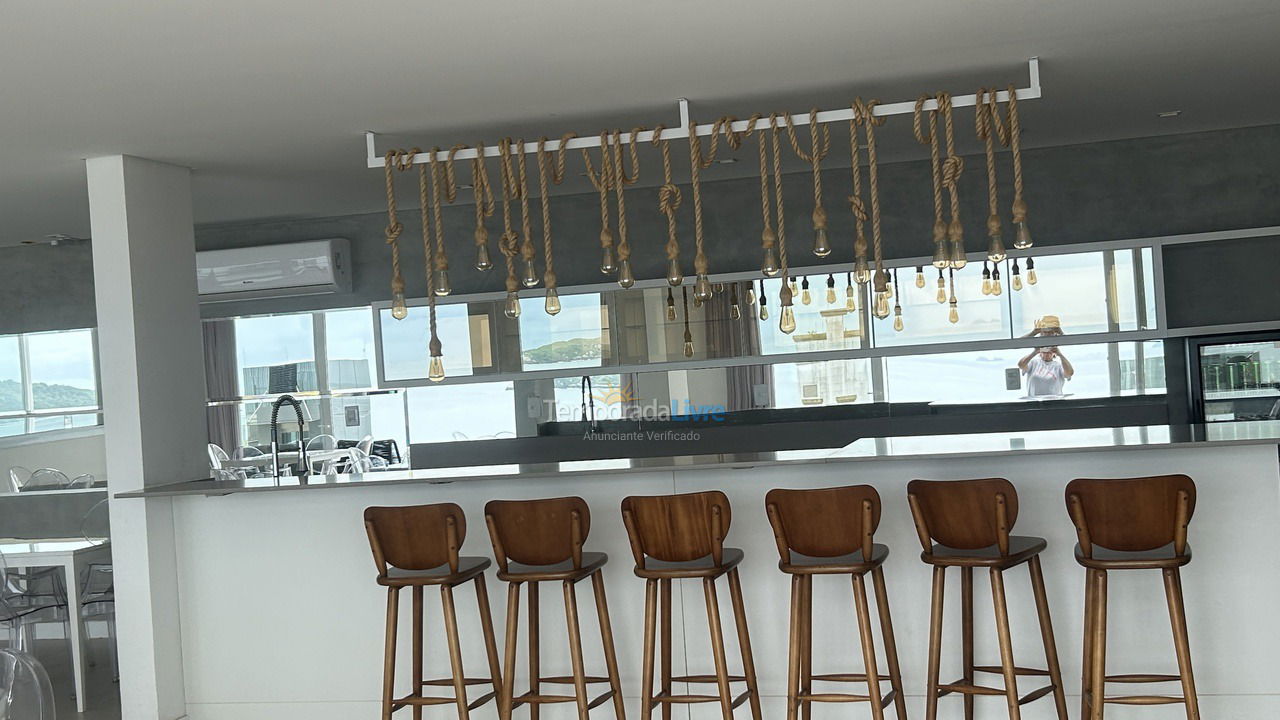 Apartamento para aluguel de temporada em Florianopolis (Praia dos Ingleses)