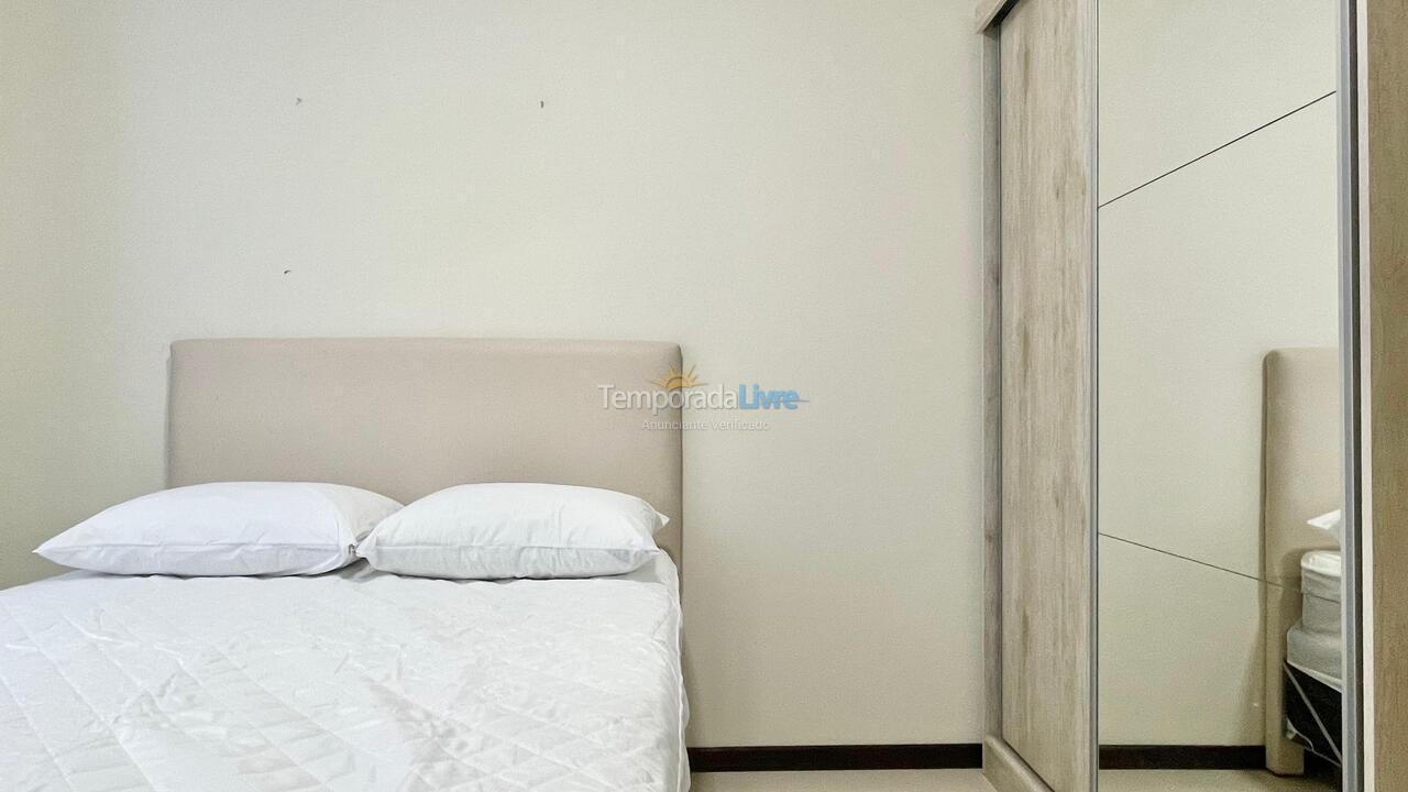 Apartment for vacation rental in Itapema (Meia Praia)