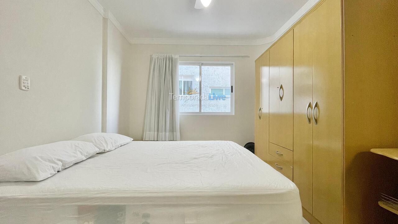Apartment for vacation rental in Itapema (Meia Praia)