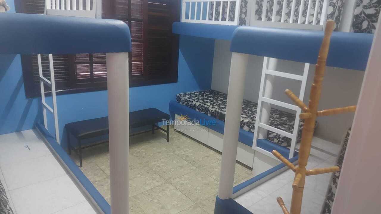 Casa para aluguel de temporada em Mongaguá (Mongaguá)
