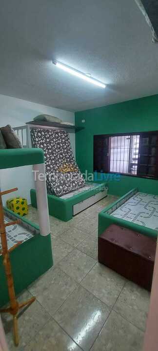 Casa para aluguel de temporada em Mongaguá (Mongaguá)