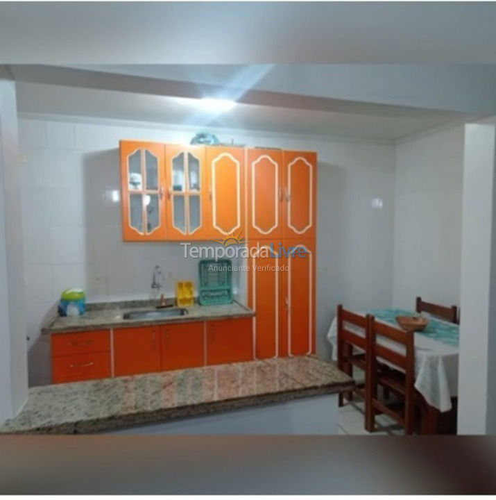 Apartamento para aluguel de temporada em Ubatuba (Praia Grande)