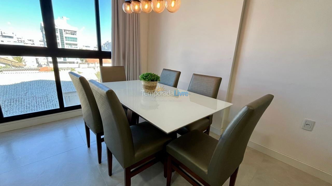 Apartamento para alquiler de vacaciones em Bombinhas (Praia de Bombas)