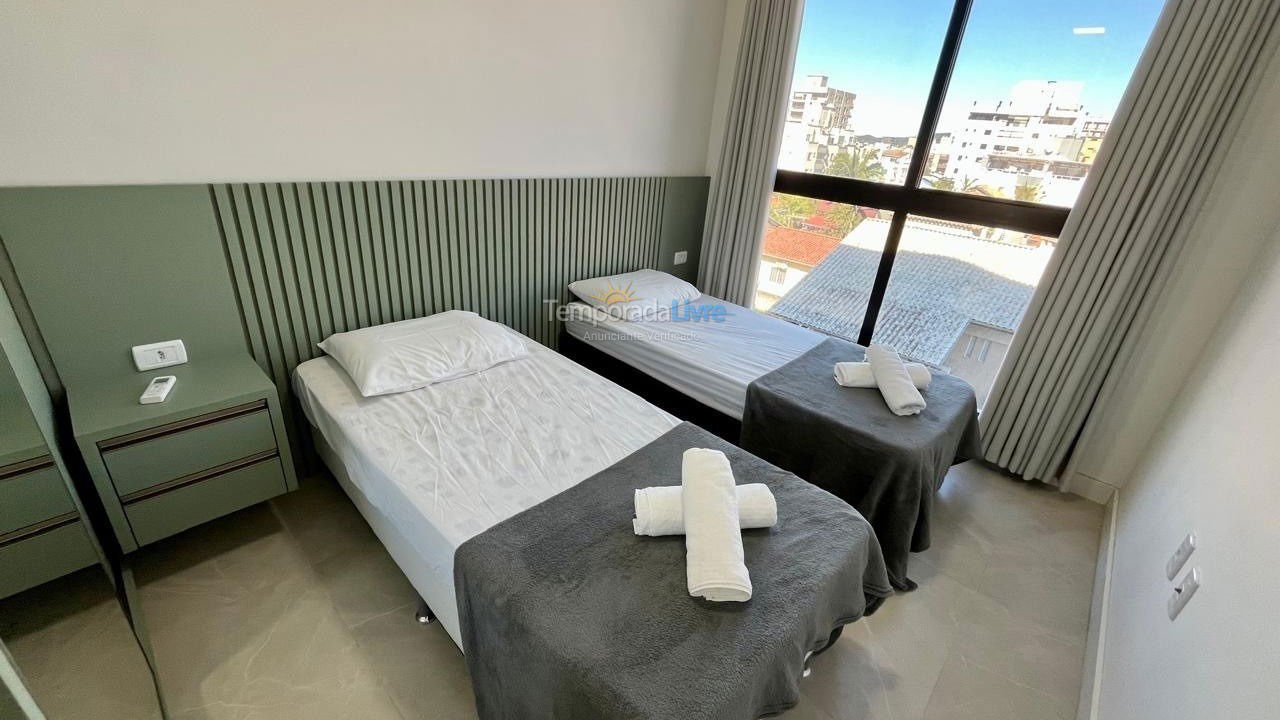 Apartamento para alquiler de vacaciones em Bombinhas (Praia de Bombas)