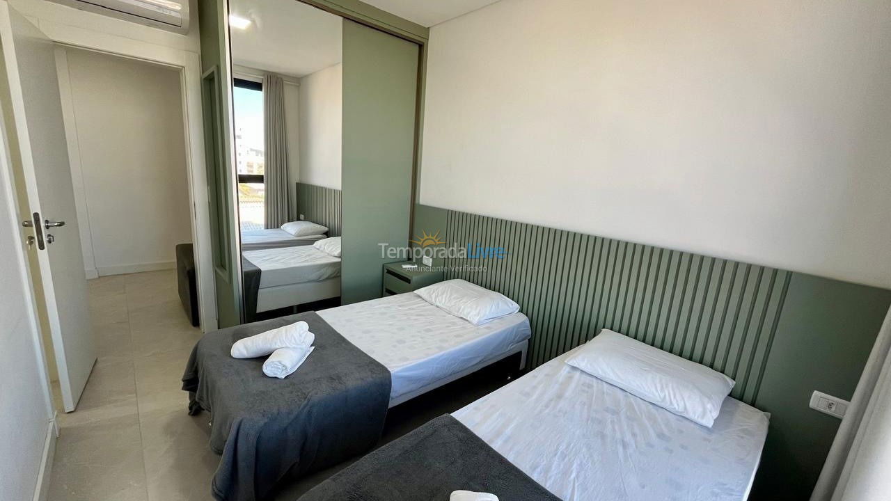 Apartamento para alquiler de vacaciones em Bombinhas (Praia de Bombas)