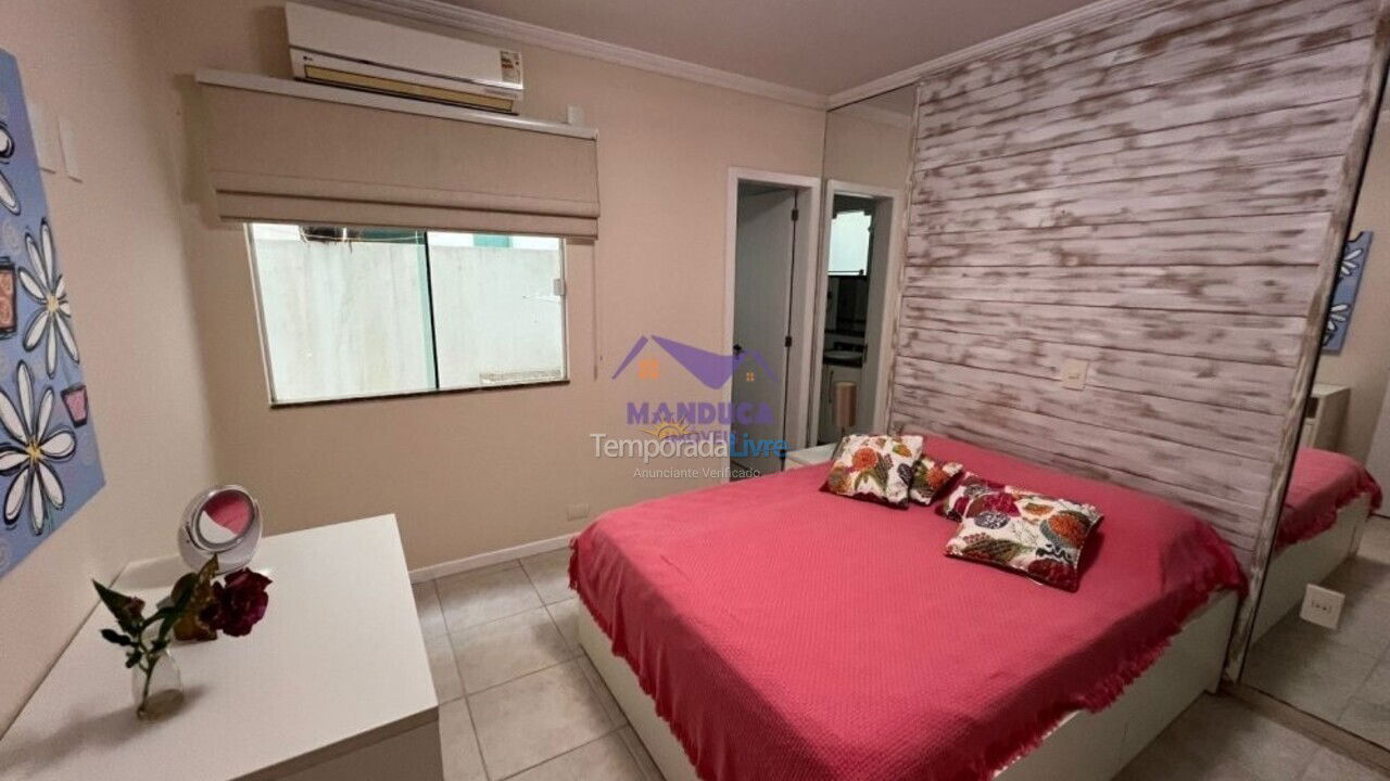 Apartment for vacation rental in Bombinhas (Praia de Quatro Ilhas)