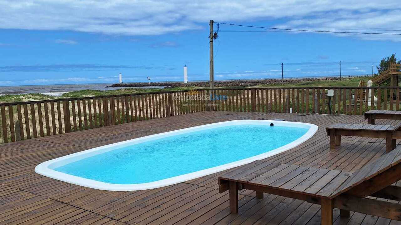 Casa para aluguel de temporada em Passo de Torres (Passargada)