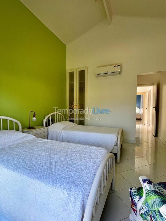 House for vacation rental in São Sebastião (Praia da Baleia)