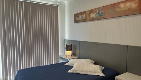 461A - Apartamento com vista mar. Praia da Lagoinha Bombinhas.