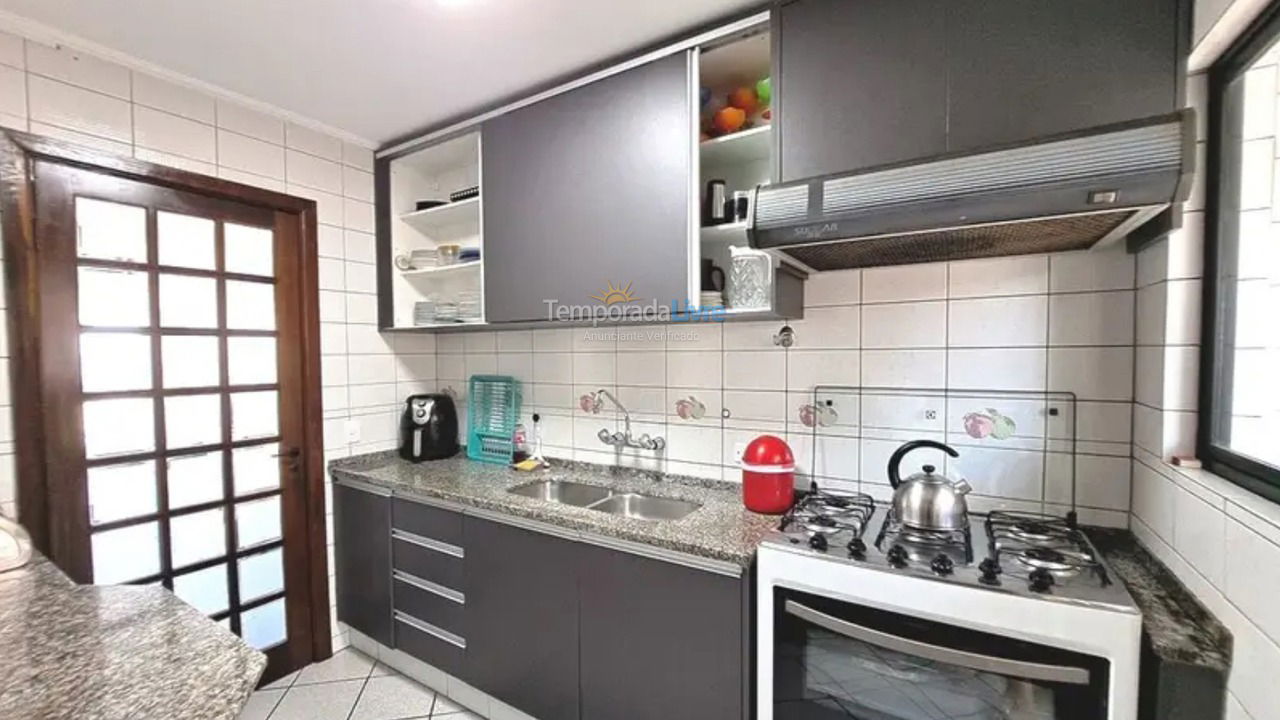 Apartamento para aluguel de temporada em Matinhos (Caiobá)