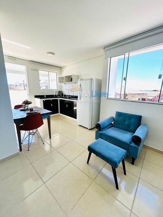 Apartamento para aluguel de temporada em Bombinhas (Canto Grande)