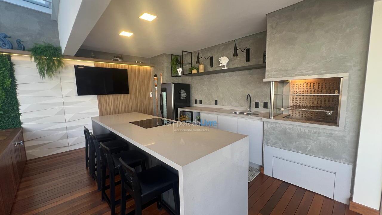 Apartamento para aluguel de temporada em Florianópolis (Jurere Tradicional)