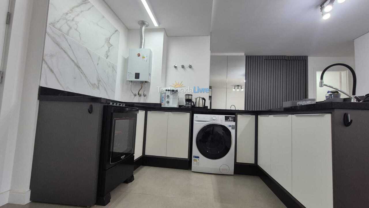 Apartamento para alquiler de vacaciones em Florianópolis (Jurere Tradicional)