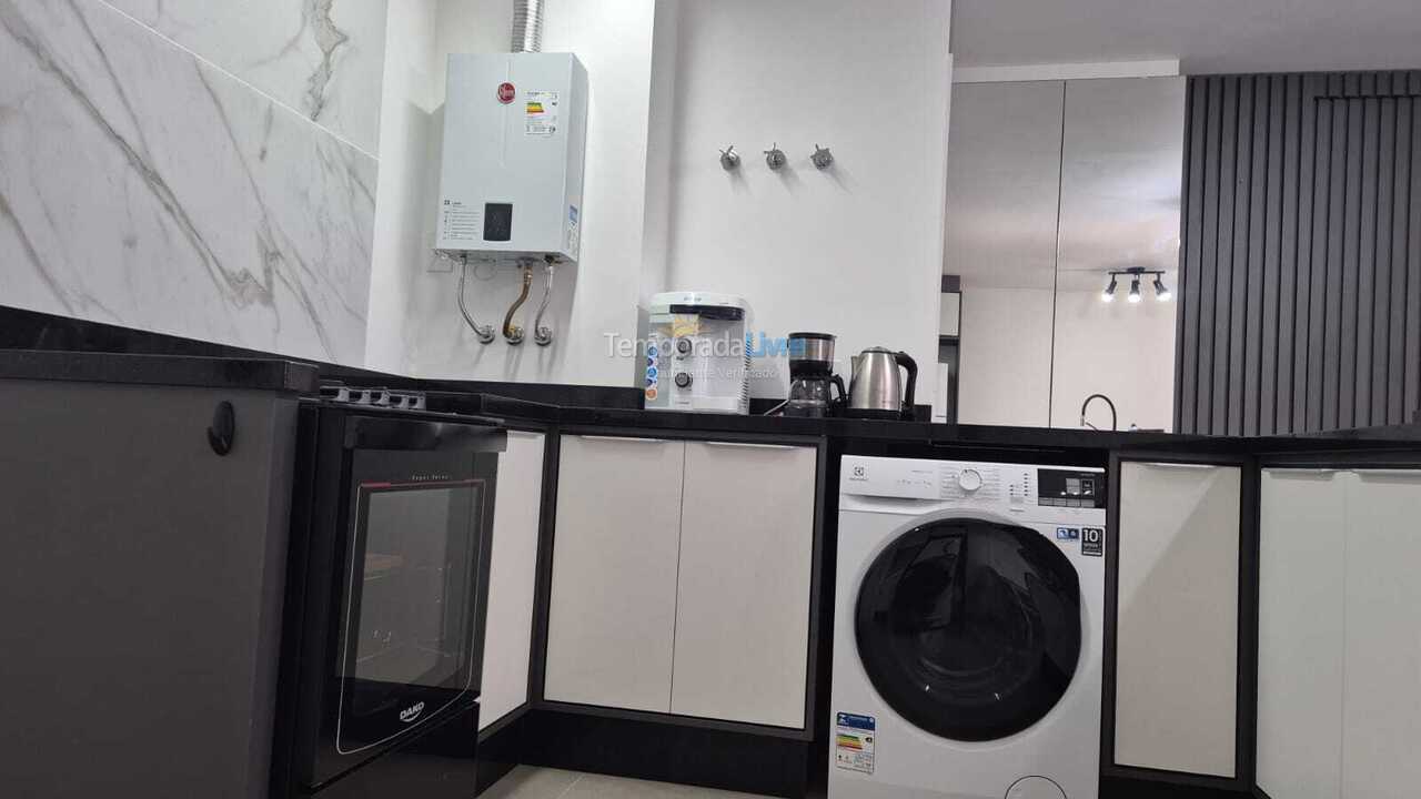Apartamento para alquiler de vacaciones em Florianópolis (Jurere Tradicional)