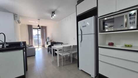 JURERÊ, 2 SUITES, A 300 METROS DE LA PLAYA