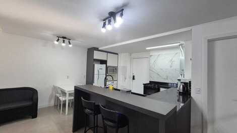 JURERÊ, 2 SUITES, A 300 METROS DE LA PLAYA