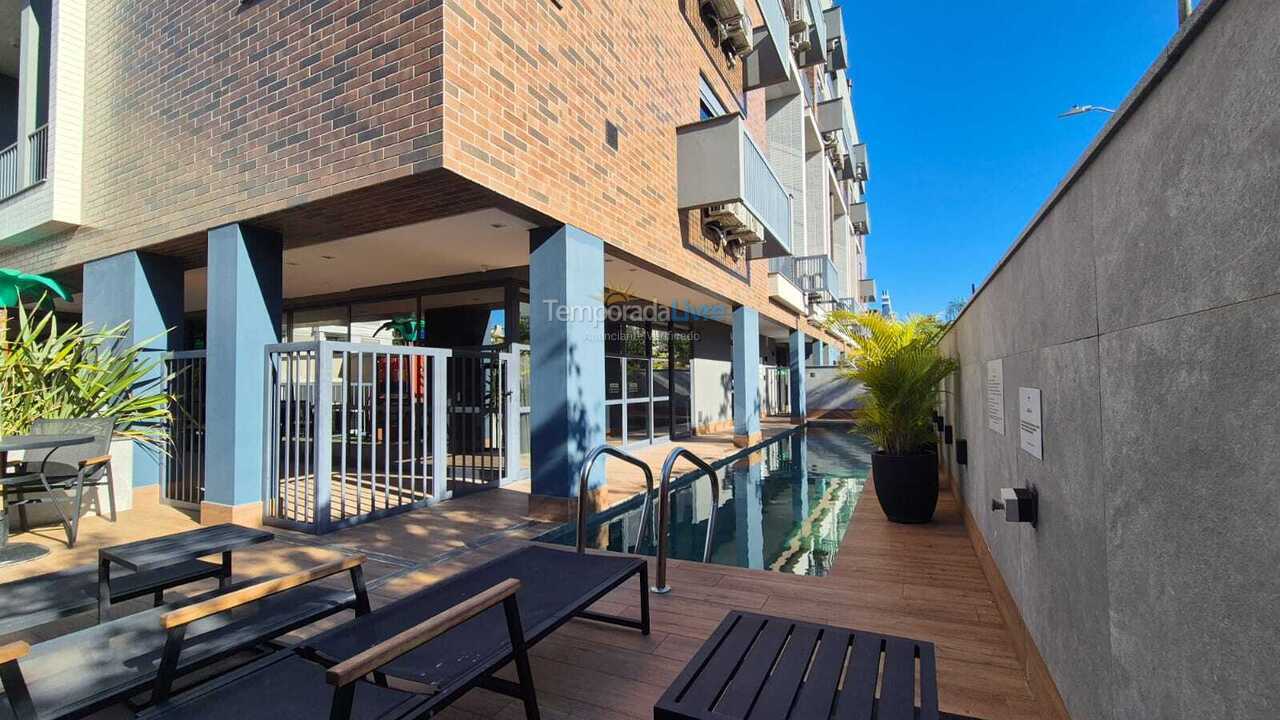 Apartamento para alquiler de vacaciones em Florianópolis (Jurere Tradicional)
