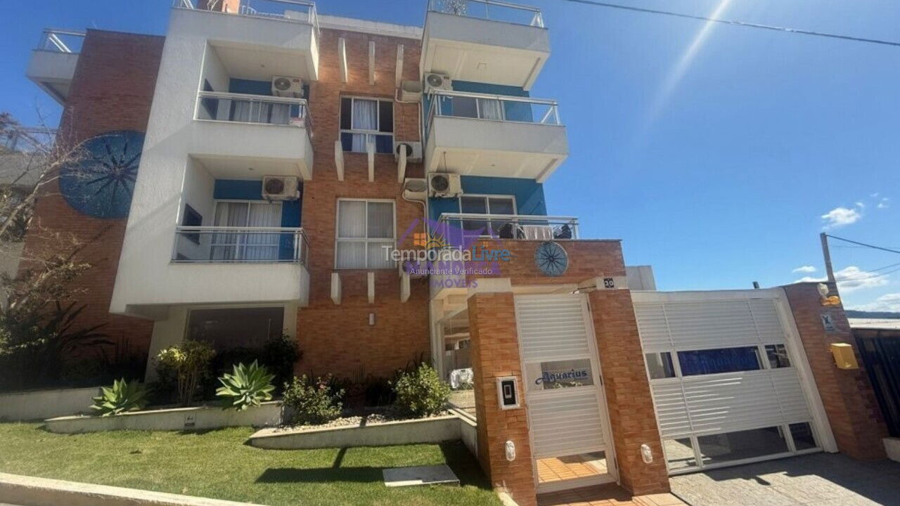 Apartment for vacation rental in Bombinhas (Praia de Bombinhas)