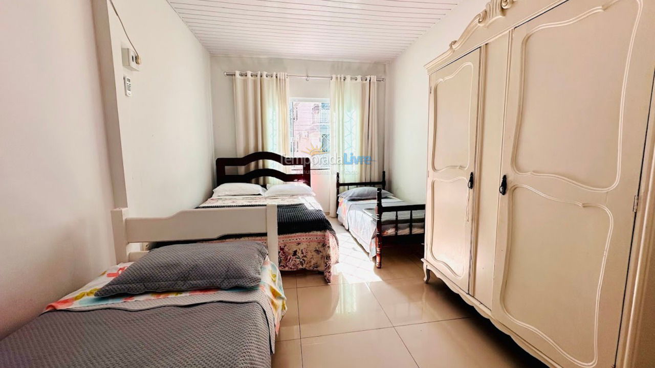 Apartamento para alquiler de vacaciones em Balneário Camboriú (Praia Central)