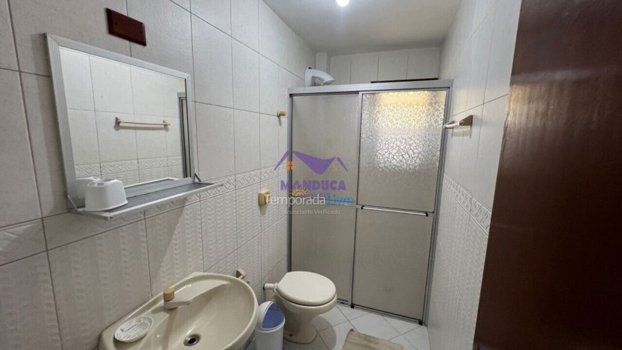 Apartamento para aluguel de temporada em Bombinhas (Praia de Quatro Ilhas)