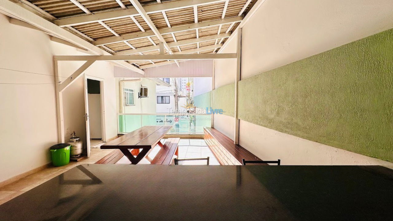 Apartamento para alquiler de vacaciones em Balneário Camboriú (Praia Central)