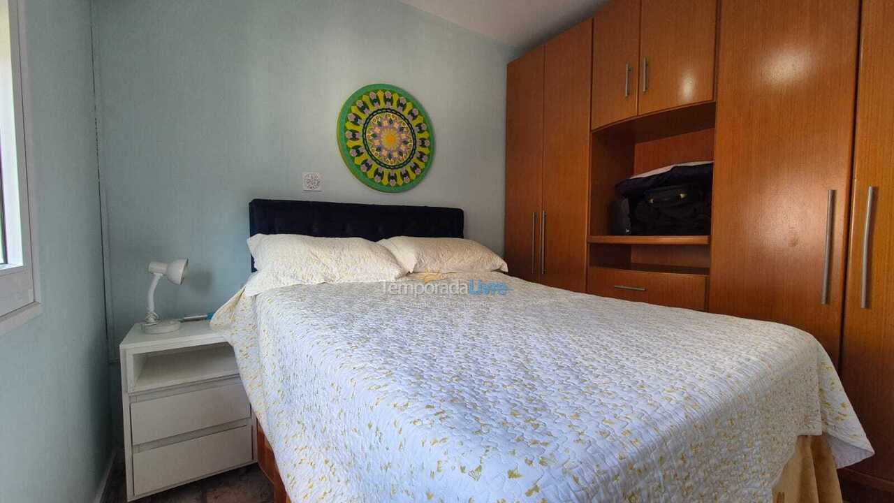 Casa para aluguel de temporada em Florianópolis (Jurere Tradicional)
