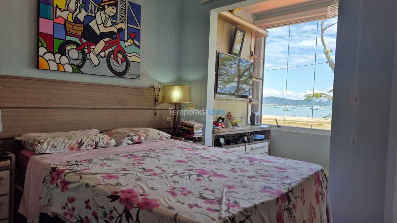 Casa para aluguel de temporada em Florianópolis (Jurere Tradicional)