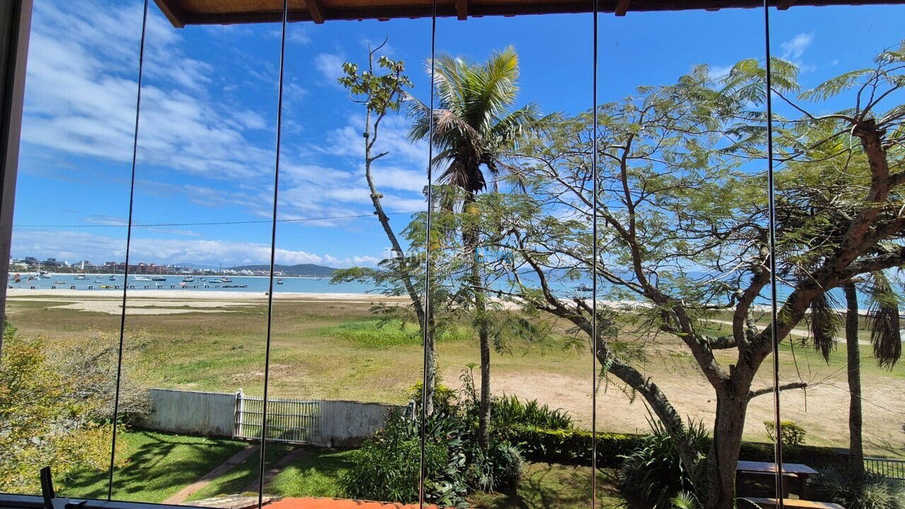 Casa para aluguel de temporada em Florianópolis (Jurere Tradicional)