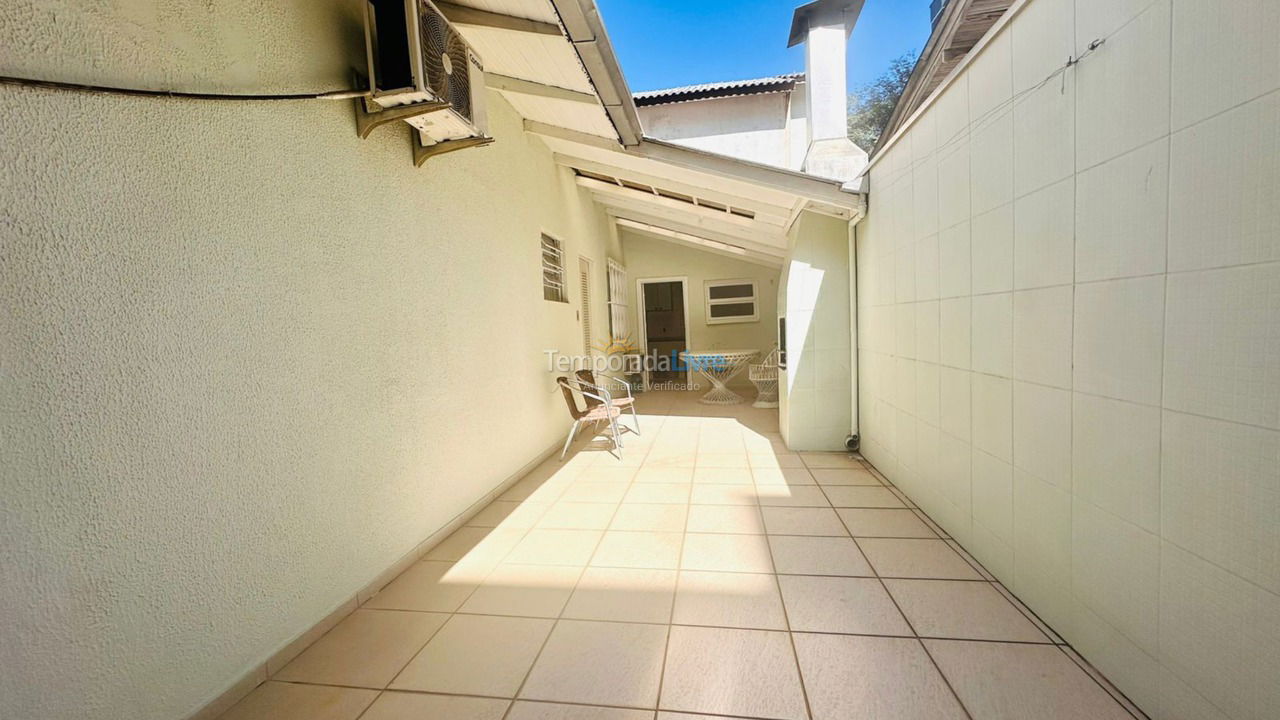Apartamento para alquiler de vacaciones em Balneário Camboriú (Praia Central)