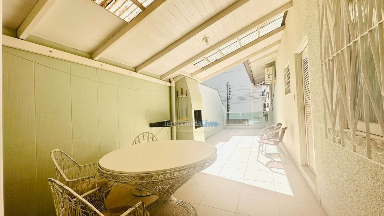 Apartamento para alquiler de vacaciones em Balneário Camboriú (Praia Central)
