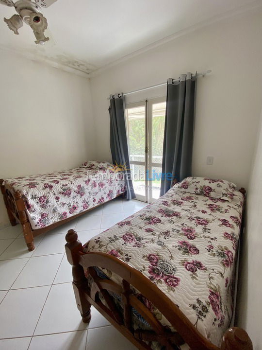 Casa para aluguel de temporada em Bertioga (Praia de Guaratuba)