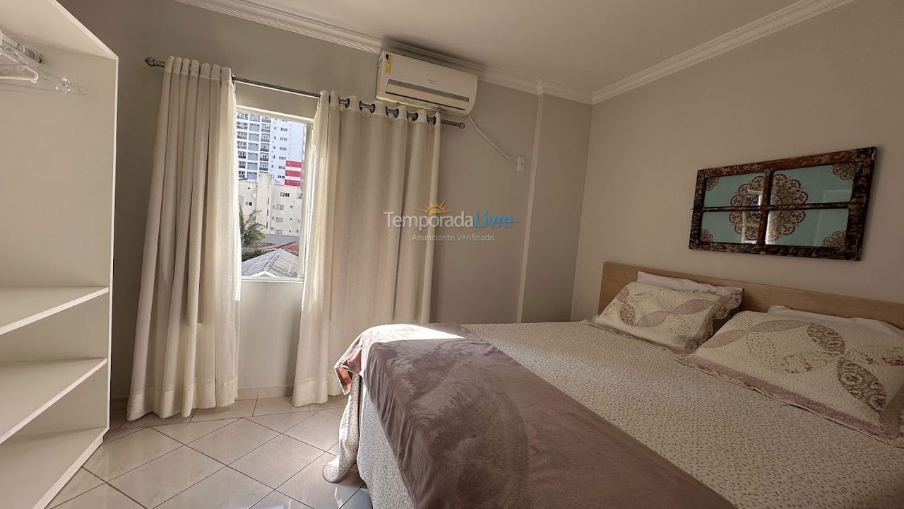 Apartamento para aluguel de temporada em Balneário Camboriú (Praia Central)