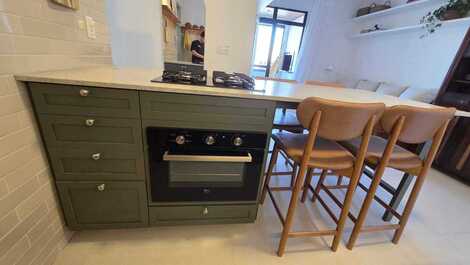 Forno embutido