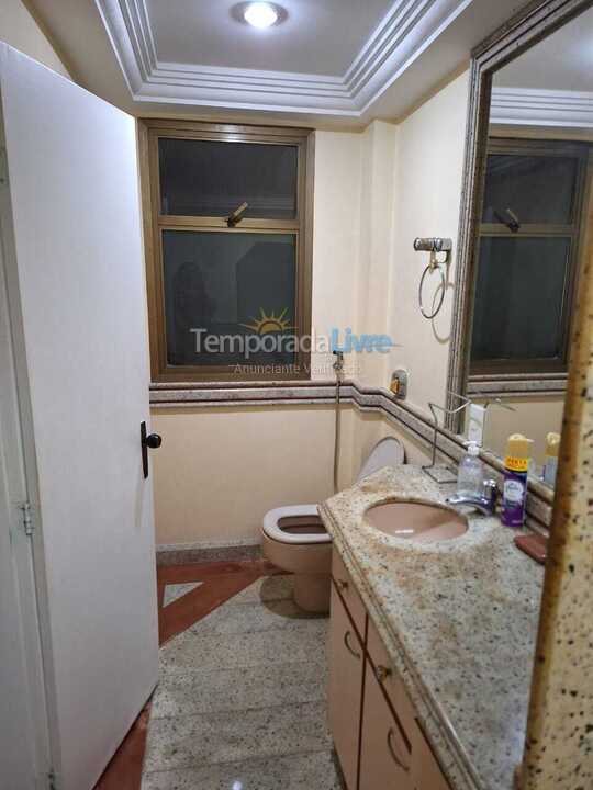 Apartamento para aluguel de temporada em Vila Velha (Praia da Costa)