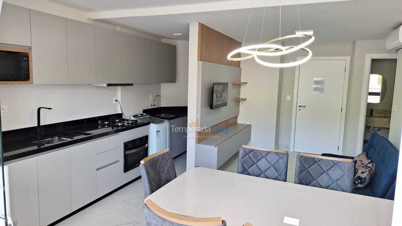 Apartamento para aluguel de temporada em Bombinhas (Praia de Bombas)