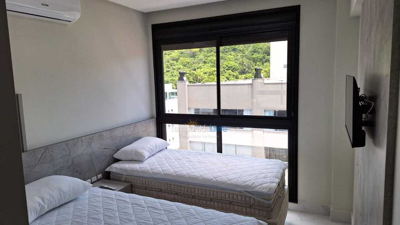 Apartamento para aluguel de temporada em Bombinhas (Praia de Bombas)