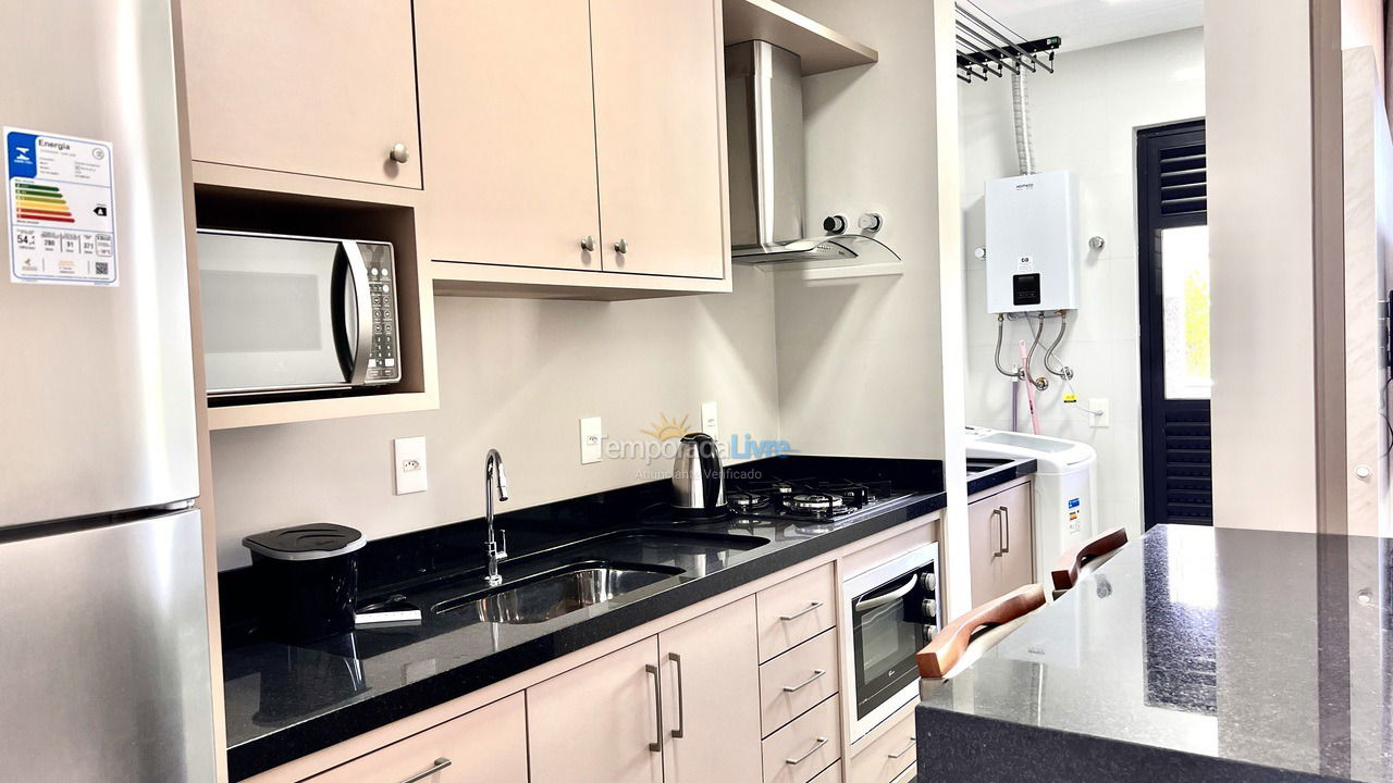 Apartamento para aluguel de temporada em Bombinhas (Canto Grande)