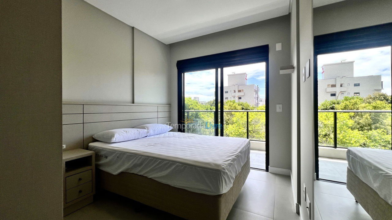 Apartamento para aluguel de temporada em Bombinhas (Canto Grande)