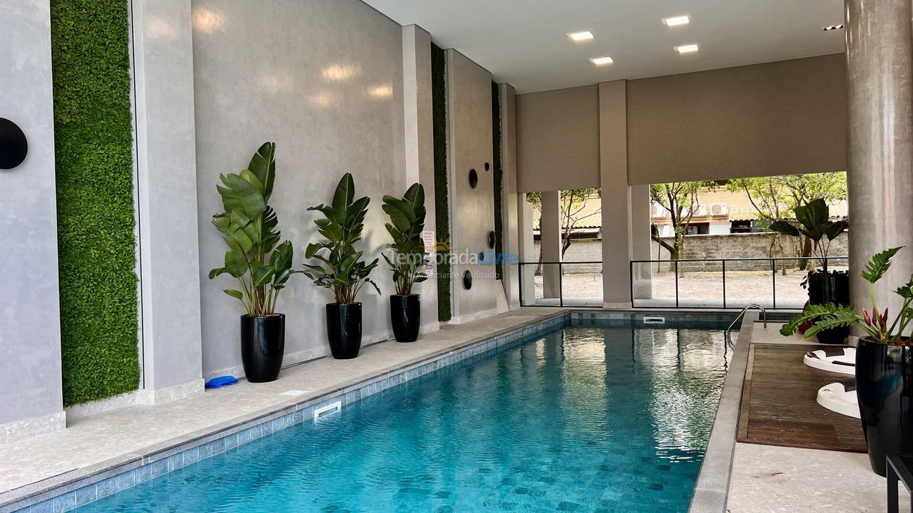 Apartamento para aluguel de temporada em Bombinhas (Canto Grande)