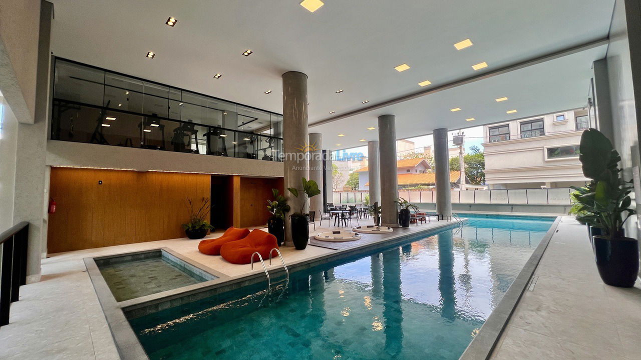 Apartamento para aluguel de temporada em Bombinhas (Canto Grande)