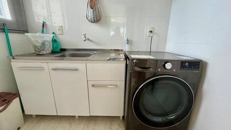 AMPLIO APARTAMENTO DE 4 HABITACIONES EN MEIA PRAIA PARA 10 PERSONAS