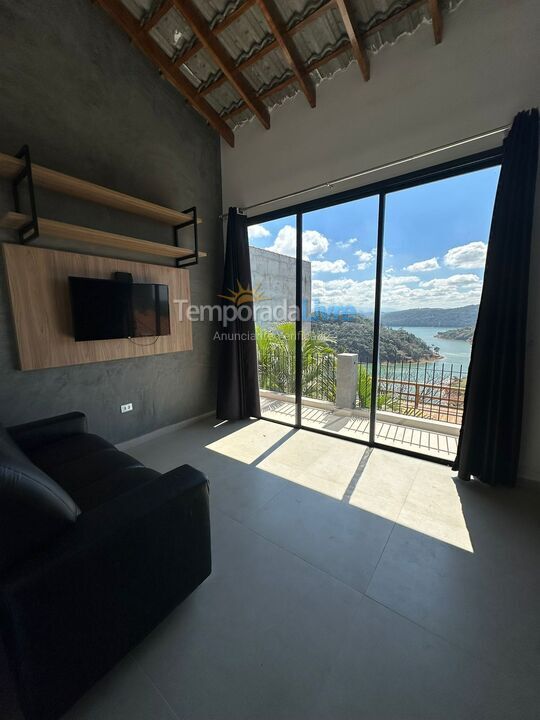 Granja para alquiler de vacaciones em Igaratá (Condominio águas de Igarata)