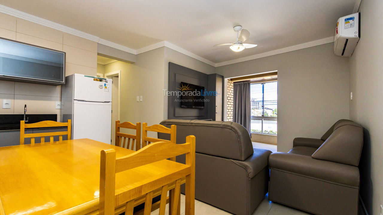 Apartamento para aluguel de temporada em Bombinhas (Canto Grande)