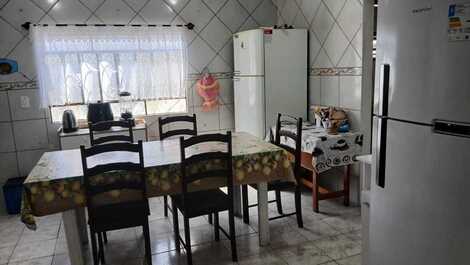 ¡Gran casa! con 3 habitaciones en São Francisco do Sul en Enseada.